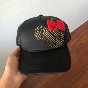 Minnie Mouse trucker hat